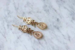Boucles d'oreilles gouttes, perles et rubis sur or rose