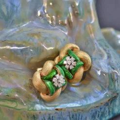 Boucles d'oreilles émail vert diamants et or jaune