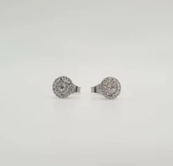Boucles d’oreilles or blanc serties de diamants