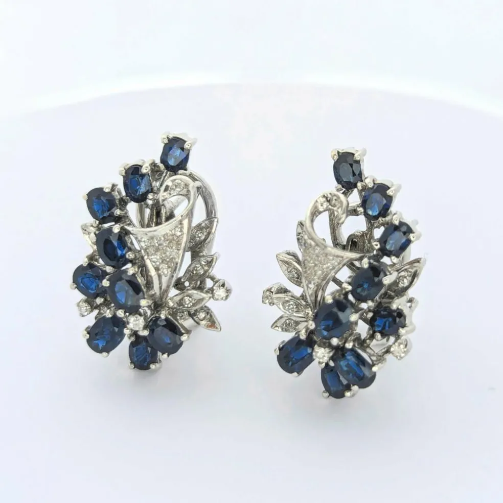 Boucles d'oreilles or blanc, diamants et saphirs