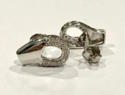 Boucles d’oreilles or blanc et diamants