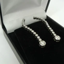 Boucles d'oreilles or blanc et diamants 2,2 ct