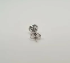 Boucles d’oreilles or blanc serties de diamants