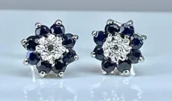 Boucles d’oreilles or blanc saphirs et diamants