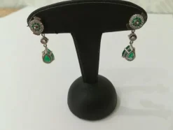 Boucles d'Oreilles or blanc, Emeraudes Diamants