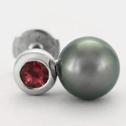 Boucles d'oreilles or gris, perle de Tahiti et tourmaline rose