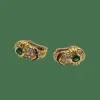 Boucles d’oreilles or jaune serties de diamants, émeraudes et rubis