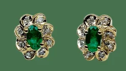 Boucles d’oreilles or jaune émeraudes et diamants