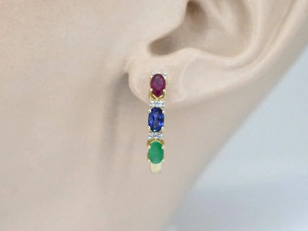Boucles d'oreilles or jaune avec pierres précieuses multicolores et diamants