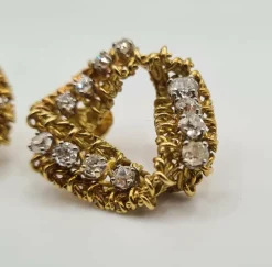 Boucles d’oreilles or jaune serties de diamants taille ancienne