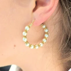 Boucles d'oreilles or jaune et perles