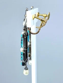 Boucles d’oreilles or jaune et argent, turquoises, diamants, perles fines, vers 1880