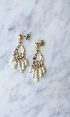 Boucles d'oreilles or jaune et franges de perles