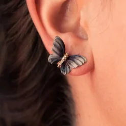 Boucles d'oreilles papillons en or, émail et diamants
