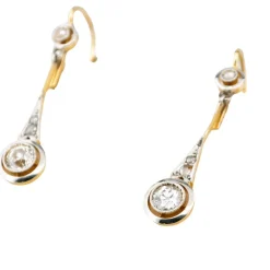 Boucles d'oreilles pendantes en diamant