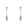 Boucles d'oreilles pendantes avec diamants