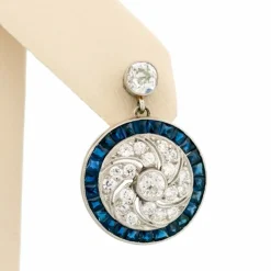 Boucles d'oreilles pendantes Platine Diamants et Saphirs