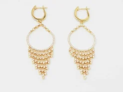 Boucles d'oreilles pendantes à pampilles en or jaune et diamants