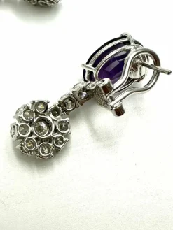 Boucles d'oreilles pendantes améthystes et diamants taille brillant