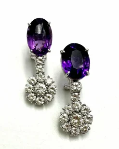 Boucles d'oreilles pendantes améthystes et diamants taille brillant