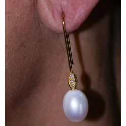 Boucles d'oreilles perle ovale et diamant