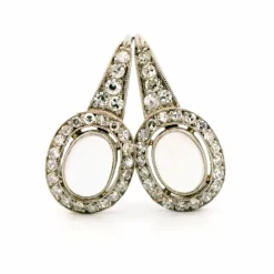 Boucles d'oreilles Platine Or grappe de Diamants et Pierre de Lune