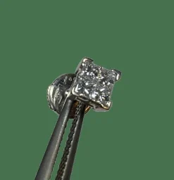 BOUCLES D'OREILLES PUCES DIAMANTS PRINCESSES