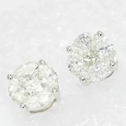 Boucles d'oreilles puces diamants or blanc