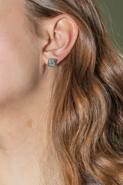 Boucles d'oreilles Puces Or blanc Emeraude, Diamant