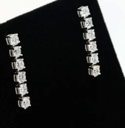 Boucles d'oreilles rivière diamant or gris