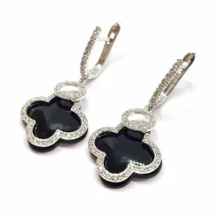 Boucles d'oreilles trèfle onyx diamants or blanc