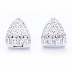 Boucles d'oreilles triangle en or avec diamants