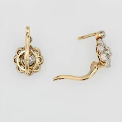 Boucles d'oreillles anciennes fleurs de diamants