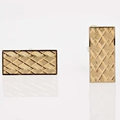 Boutons de manchettes en or ciselé