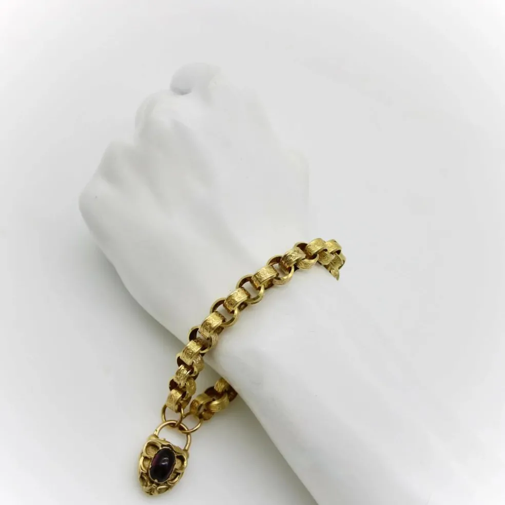Bracelet à maillons rolo avec fermoir cœur et cadenas doré