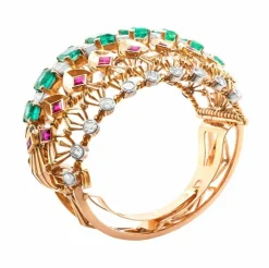 Bracelet 1940 Or Jaune, Emeraudes de Colombie, Diamants et Rubis