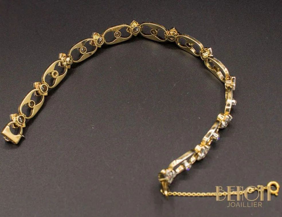Bracelet 1950 or jaune, platine, diamants