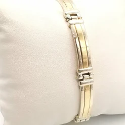 Bracelet 2 Ors