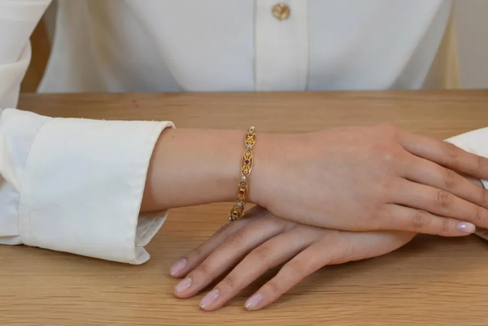 Bracelet 1900 rubis et diamants en or