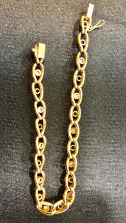 Bracelet ancien circa 1900, perles et saphirs, or jaune