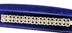 Bracelet ancien en or jaune et argent avec émeraudes et diamants