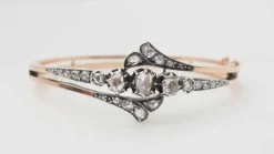 Bracelet ancien en or rose et argent serti de diamants