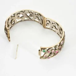 Bracelet Ancien or et argent rubis émeraudes diamants