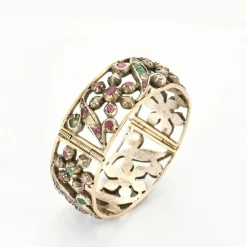 Bracelet Ancien or et argent rubis émeraudes diamants