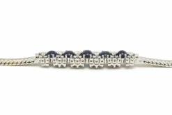 Bracelet Années 70 en or blanc 18 carats, saphirs et diamants