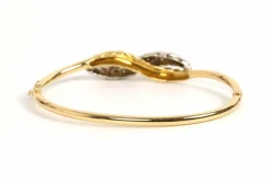 Bracelet Années 70 en or jaune et blanc 18 carats serti de diamants