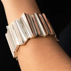 Bracelet argent moderniste