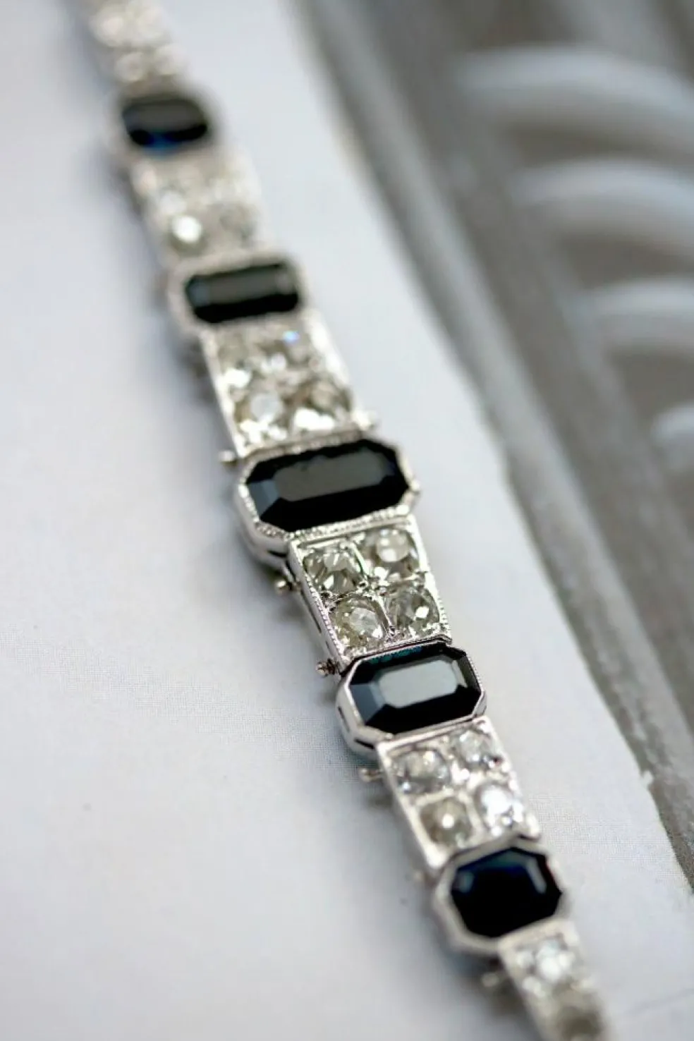 Bracelet Art Déco Saphirs et Diamants
