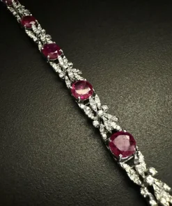 Bracelet avec rubis de 14 ct et diamants de 3 ct.