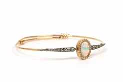 Bracelet dans le style 